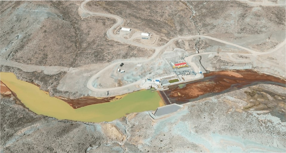 Imagen que muestra al río Titire, cuyas aguas no son aptas para el consumo humano, animal o vegetal.