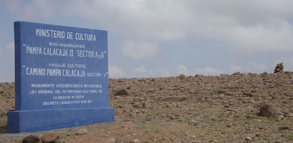 Identificación del sitio arqueológico Pampa Calacaja.