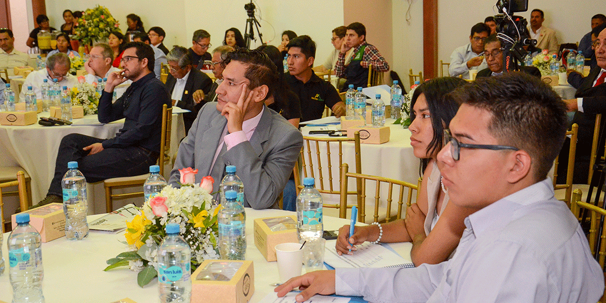 Foro de Líderes: un espacio de diálogo y acción para el desarrollo de Moquegua